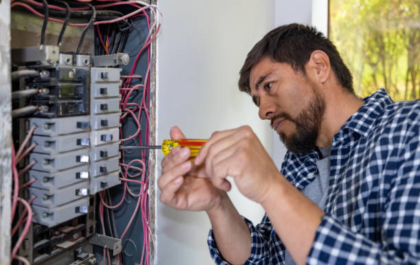Best Affordable Emergency Electrician  in East Dundee, IL